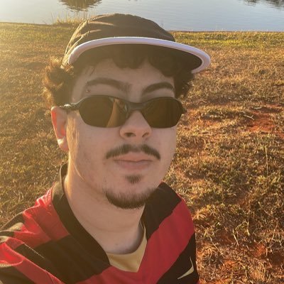 Rico, bonito e bem sucedido. Bem, esse é o Arrascaeta, eu só edito vídeo mesmo. @liminhazxm perfil pessoal