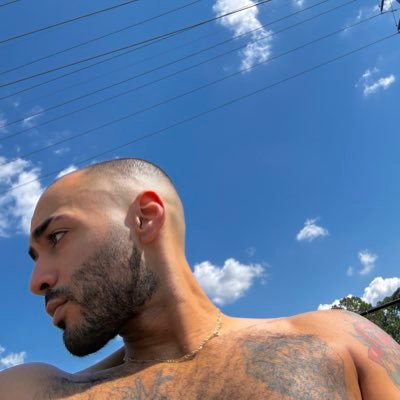 AlexxxanderZain's profile picture. ♋️ 🍑 | main: @zalexxxander 🔞 https://t.co/TizQ6uiSgX