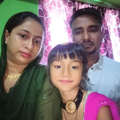 hiya_khan84018's profile picture. 
