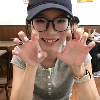 Izzyiiiii's profile picture. 