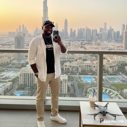 RoomsyY's profile picture. #j'aime #aider