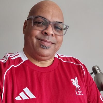 Volunteer Fireman/ Medic is what I do best & loving it. Work for an Amazing Family NSRI 🇿🇦🇿🇦 Die hard Liverpool supporter #YNWA