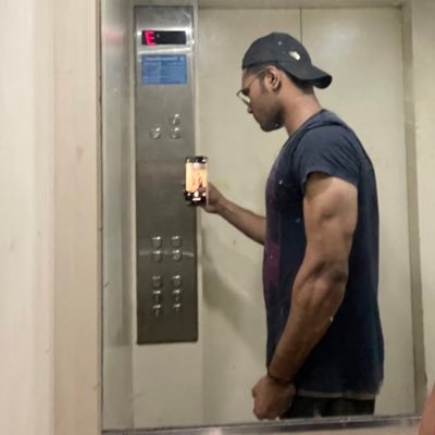 hatedyethappy's profile picture. Law student | Trader | cinema.feels, stoic, stuck in 2010's |