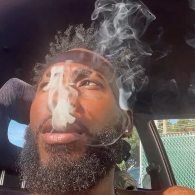 Ac3Ali's profile picture. Just a Virgo.