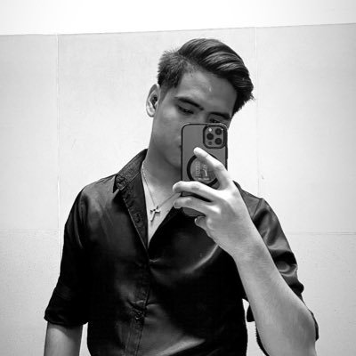 auxtine14's profile picture. “𝓘 𝓼𝓱𝓪𝓵𝓵 𝓮𝓲𝓽𝓱𝓮𝓻 𝓯𝓲𝓷𝓭 𝓪 𝔀𝓪𝔂 𝓸𝓻 𝓶𝓪𝓴𝓮 𝓸𝓷𝓮” - Hannibal