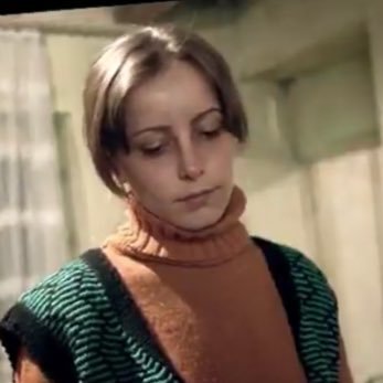 amanamqn2's profile picture. varoşlardan gelen kadın karakter yüzme bilmiyor ve Yılmaz güney fanı