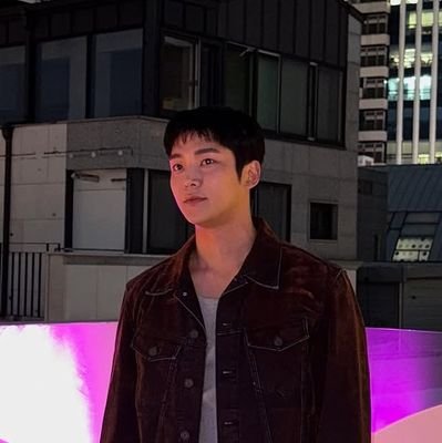 ☾ 𖤓 ☆ ┊ 𝘛𝘩𝘦 𝘴𝘪𝘯𝘨𝘦𝘳, 𝘵𝘩𝘦 𝘢𝘤𝘵𝘰𝘳, 𝘢𝘯𝘥 𝘵𝘩𝘦 𝘤𝘢𝘵 𝘭𝘰𝘷𝘦𝘳. 김석우, 𝟏𝟗𝟗𝟔.
