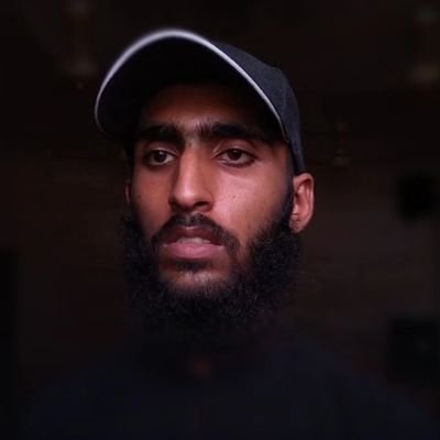 Qari Tahir Zaheer | Hafiz & student of Islamic studies | Born 2005, Lahore | Known for Tajweed-perfect recitation & heartfelt voice | القرآن شفاء ورحمة