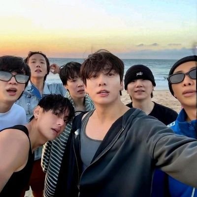 it's funny because y'all want BTS to lose so bad but the universe has different plans.... #BTS karma never FAILS..아포방포💜