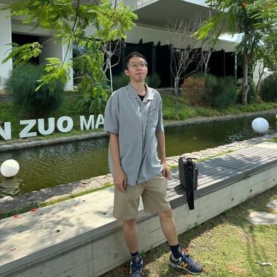 未滿18禁止追蹤🔞
台南人 目前住高雄楠梓
若有被拒絕跟隨的請再申請一次
偶爾會手殘點錯
173/58/35/14/3.5
宅男,獸控,喜愛看控射影片,腿控,毛控
有想看什麼可以敲碗 說不定會PO上來
https://t.co/XizfxKRHqp 聊天聊色換照換片也可以來加