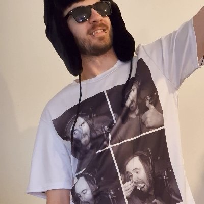 Powerlifter | Poker Enthusiast | ??? | @asmongold JewishProblemBoi | ✡️ | Married to @Just_AmyRDT
🇷🇺🇱🇹🇵🇱🇬🇧🇮🇱