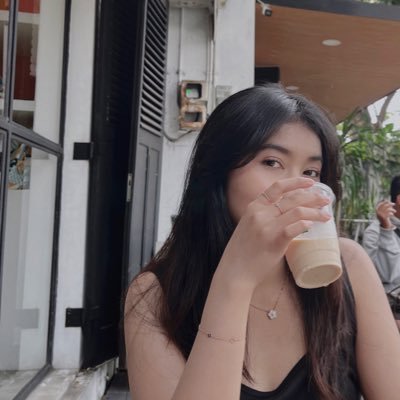 veraleu's profile picture. headache inducing sentimental trickster