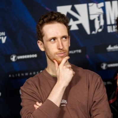 Counter-Strike commentator. Business email- contact@hugobyron.com