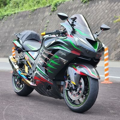 DM44074871's profile picture. バイクのアカウントです。ツーリング一緒に行ってくれる友達絶賛募集中！一度きりの人生やりたいことやって行きまっしょい！！ バイクはKawasaki ZX-14R(日々進化中)