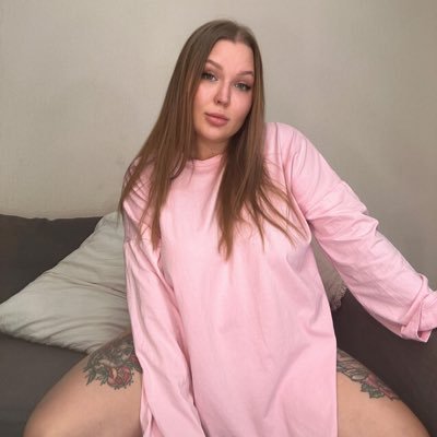 Available for hookup and Any kind of massage