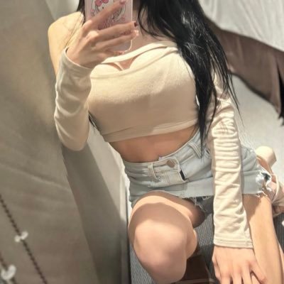 bobby85710855's profile picture. 