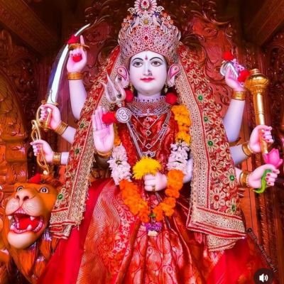mohitguru31's profile picture. कहने वालों का कुछ नहीं जाता, सहने वाले कमाल करते हैं
कौन ढूंढें जवाब दर्दों के, लोग तो बस सवाल करते हैं