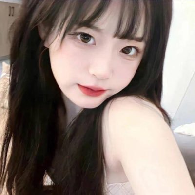 LAY85760376's profile picture. 分享温暖文案，治愈生活🇨🇳互fo必回