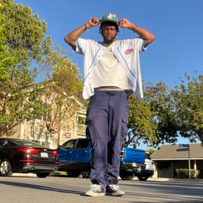 I be over shit. but life be fun a lot of times so there’s that 🤷🏾♂️🥂