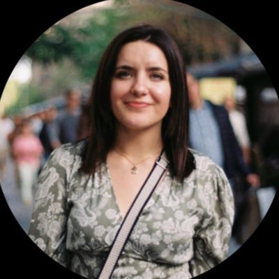 AlbaBlancafort's profile picture. edició i comunicació a @edclandestina // gestora de continguts i promoció a @KerriganAgency // aprenent sobre màrqueting digital a la @UOCUniversitat