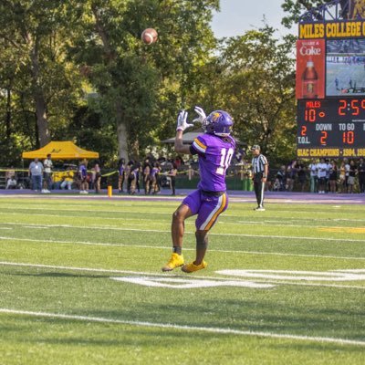 Sophmore @miles college 🏠 /WR/KR/PR /🏈/4.37 40/5’10 175 #2514071632/3.2GPA/ NCAA ID:2303817753