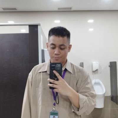 thecirca1998's profile picture. Keep calm.