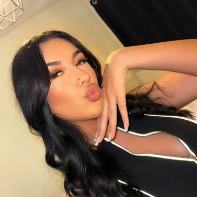 Am a professional dominant mistress...am looking for and obedient slave to serve me.
Telegram: @mommymistress104
dm me in telegram for kinky session 🥰