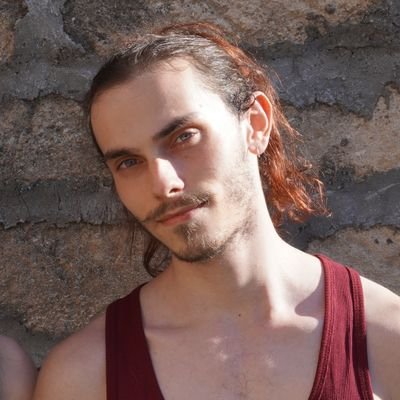 (🇨🇵-🇬🇧) Vendéen expatrié à Montpellier 🏳️🌈 Pan 💙💛🩷 / NB (He-They) / Furry / Whovian, big fan of Tomb Raider, Charmed, Buffy and more !
Always ⏳❤️