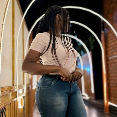 Pray about everything!!//
Books: My escape plan🥰//
Where words fail Music speaks 🎶💞//
1 Cor 16:14
Bagplug @kaiseaccessories