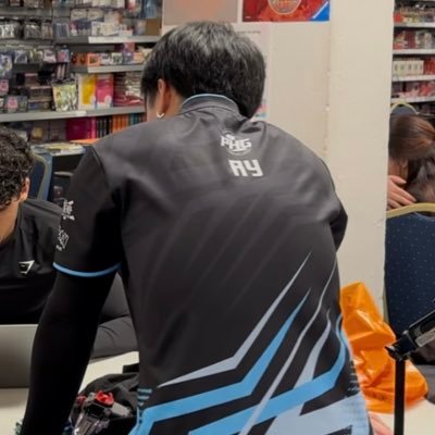 ryzoblades's profile picture. ライ🌩️| Competitive Blader | I travel to compete at the highest level of competitive Beyblade.