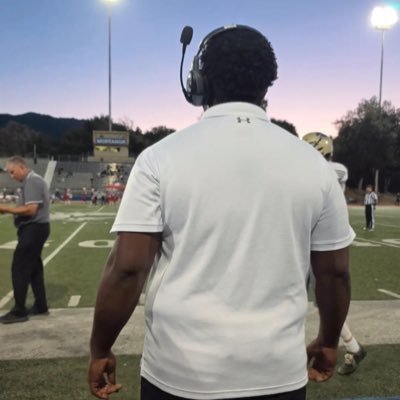 UNLV ALUMNI | Teacher | Offensive line Coach of the Delta College Mustangs | Offensive and Defensive line trainer at #TheFactoryInstitueOfTraining. #ETG