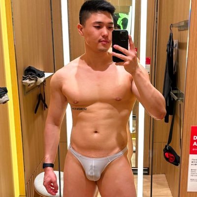 asian_sub_slut's profile picture. 😝🤪🤫🤫. submisive total slut slave. kinky rp chastity locked