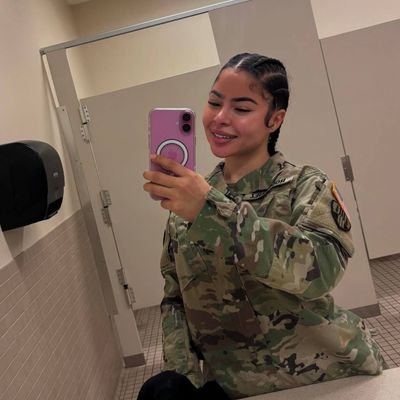 Eliana89213's profile picture. 