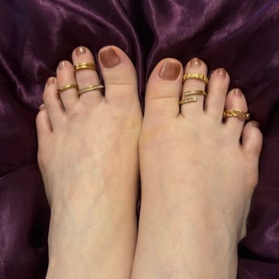 lorynthianails's profile picture. 