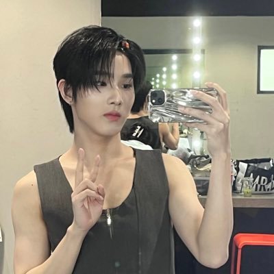 Paulooooows's profile picture. 