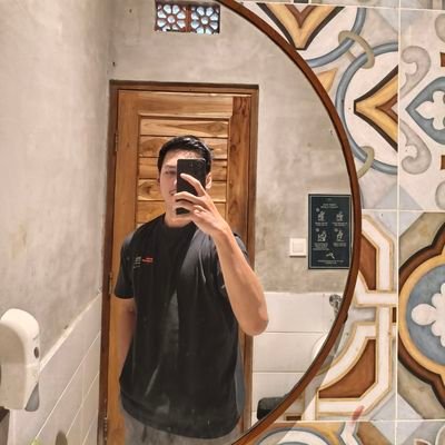 carlsagannn's profile picture. Nothing serious, just another entropy randomness product chillin for youu