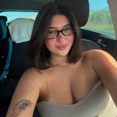 alyashitrit1206's profile picture. פרחה וחלאה
