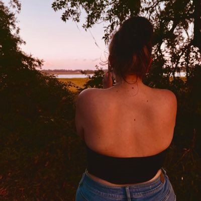 crterwilde's profile picture. 𝟤𝟪 • ꜱʜᴇ/ᴛʜᴇʏ • ʟᴏꜱᴛ ꜰᴏʀ ᴀ ʟᴏɴɢ ᴛɪᴍᴇ ✌︎ ʟɪʙʀᴀ ☼ ʟɪʙʀᴀ ↑ ᴘɪꜱᴄᴇꜱ ☽ ♡ ƚ