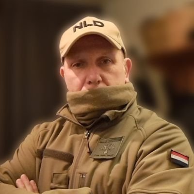 Vrachtwagenchauffeur - Scania - nachtrijder - trotse vader en trotse opa -
11e painfbat Garde Grenadiers
Feyenoord / Motorsport / Wandelen