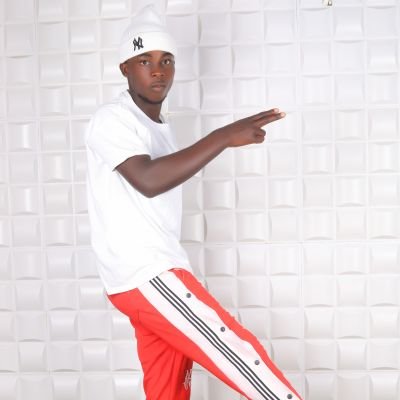 ArisiimaI81887's profile picture. 