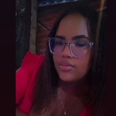 Sou filha daquele que até o mar obedeceu, e Ele me disse: aí daquele que te humilhar e te tocar, eu te exaltarei, tu és minha menina✨🙇♂️