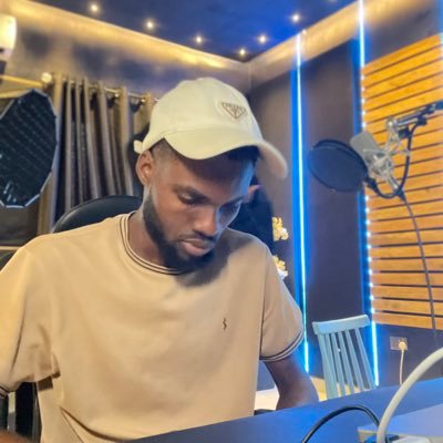 martinz_beatz's profile picture. Afrobeats | Afrofusion Producer 🔥📍Soundgrid, Abuja, Nigeria | 📩 DM for beats/collabs