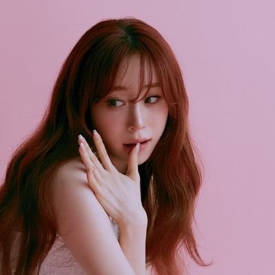 31 / she/her / on my f1 bullshit / kpop enthusiast / also into *shudders* esports