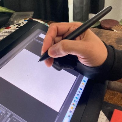 FaithInComics's profile picture. Christian Comic Artist. Catholic, inquiring into Orthodoxy. Truth seeker. Creative crusader. One day i'll finish a comic lol