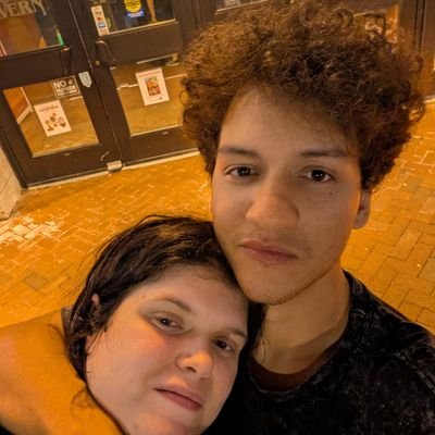 thatpersonquinn's profile picture. she/her