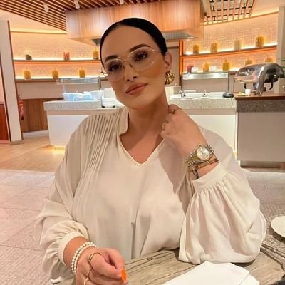Larisarobson8's profile picture. Entrepreneur 
🌱TRADING AND MOTIVATION 
°crypto ,forex &NFT space 
°The success coach you need 
Teaching you how to make wifi money -
DM💰to work with me .