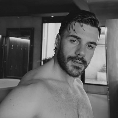 DomeTruosolo's profile picture. 29y 🇮🇹  🏋🏻‍♂️ #Crossfit addicted