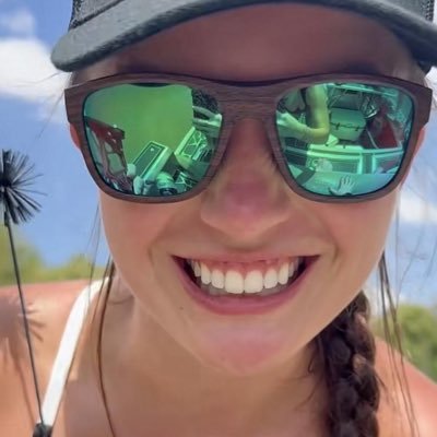 just a lonely country girl , who loves stress 😝