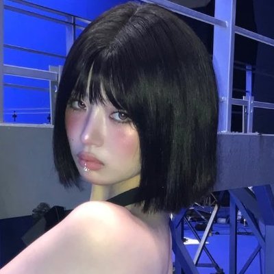 Reicentric_'s profile picture. Aaaaaaa