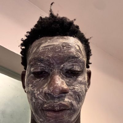 hwasnvrbad's profile picture. I Barely Get Flyr On Weekends🧣